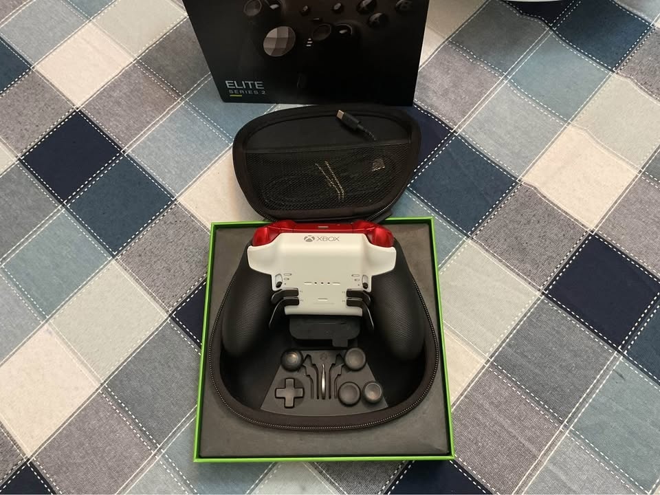 BNIB - XBOX ELITE SERIES 2 CONTROLLER - photo 4