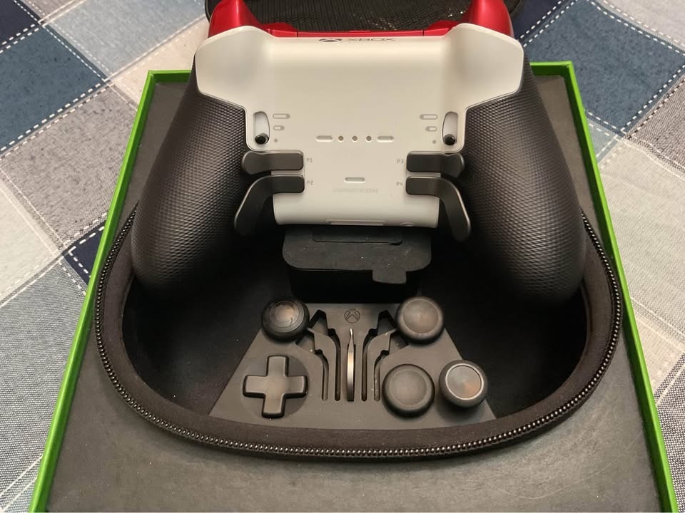 BNIB - XBOX ELITE SERIES 2 CONTROLLER - photo 5