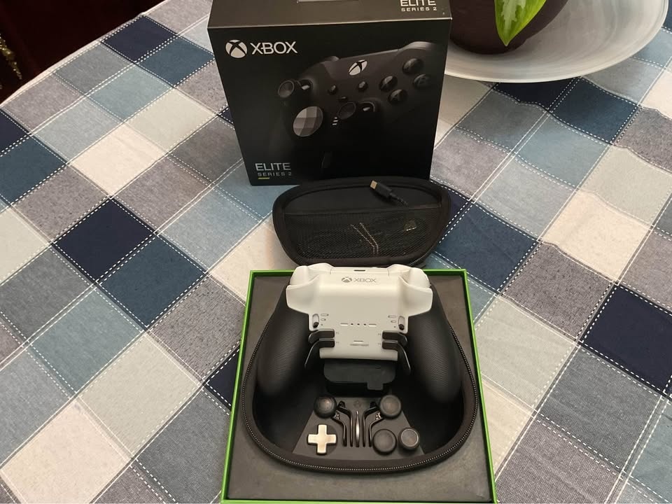 BNIB - ELITE SERIES 2 CONTROLLER - photo 5