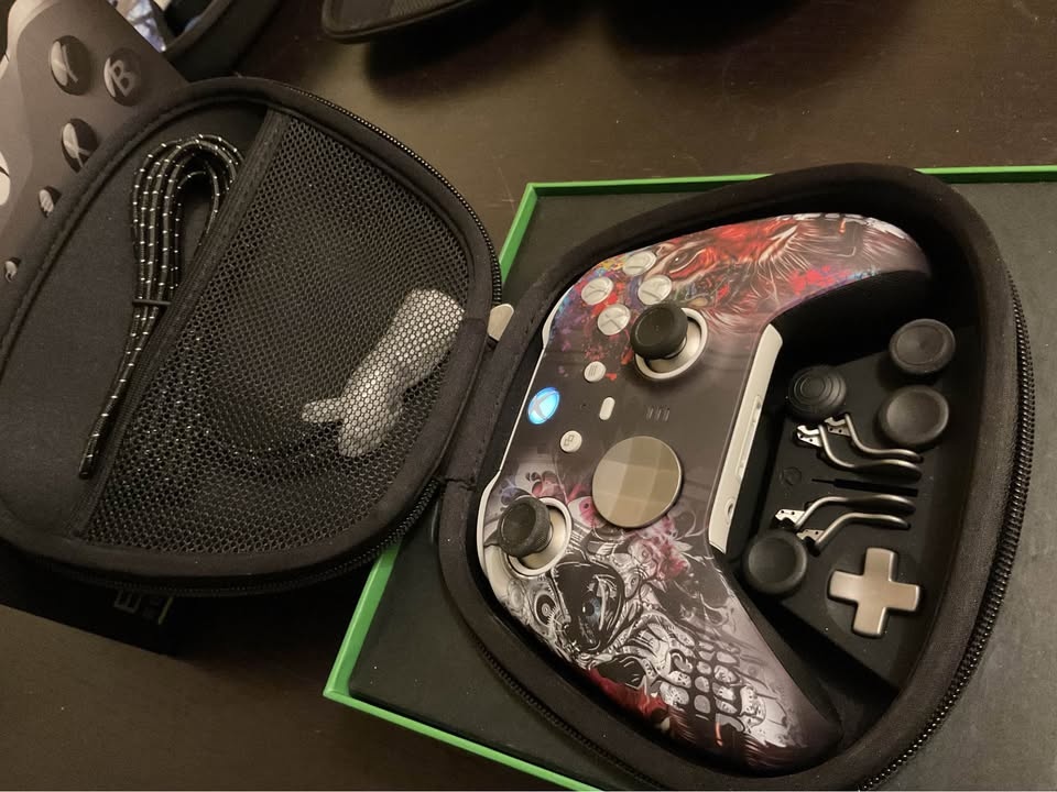Xbox Elite Series 2 Controller - Open Box - photo 3