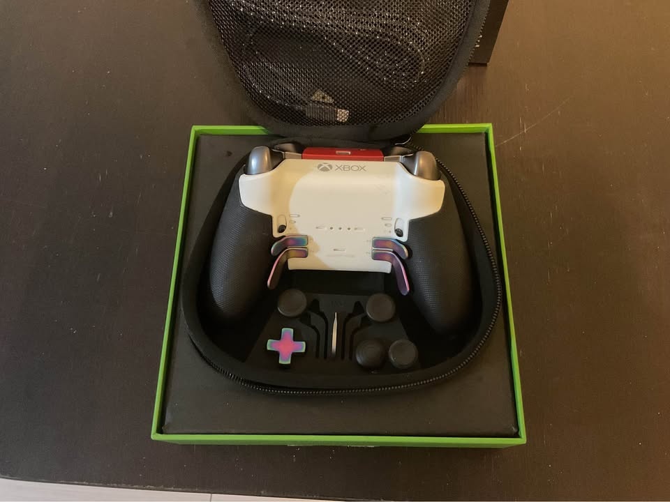 Xbox Elite Series 2 Controller - Open Box - photo 5