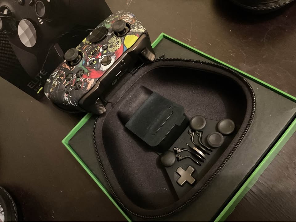 Xbox Elite Series 2 Controller - Open Box - photo 5