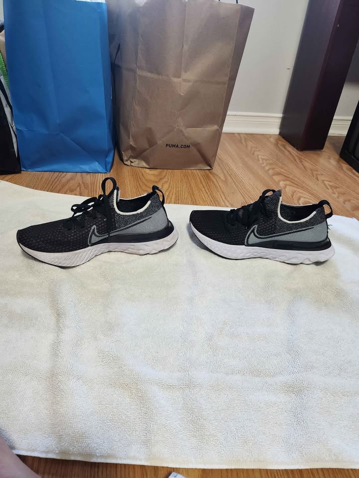 Nike Running Shoes – Clean, Great Condition Size 6.5 - photo 4