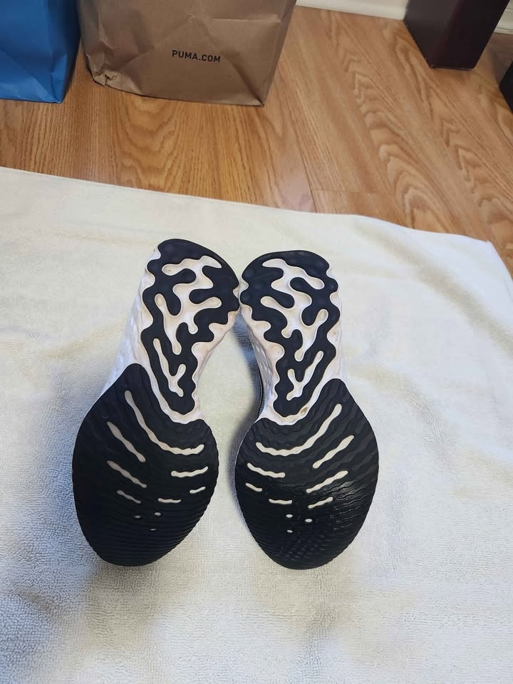 Nike Running Shoes – Clean, Great Condition Size 6.5 - photo 5