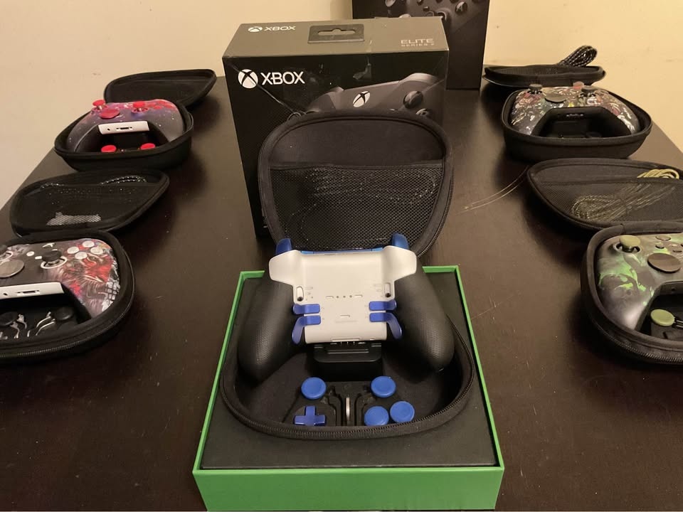 Xbox Elite Series 2 Controller - Open Box - photo 4