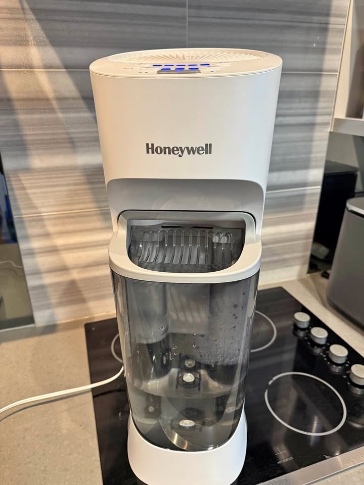 Honeywell HEV615WC Top-Fill Cool Moisture Tower Humidifier