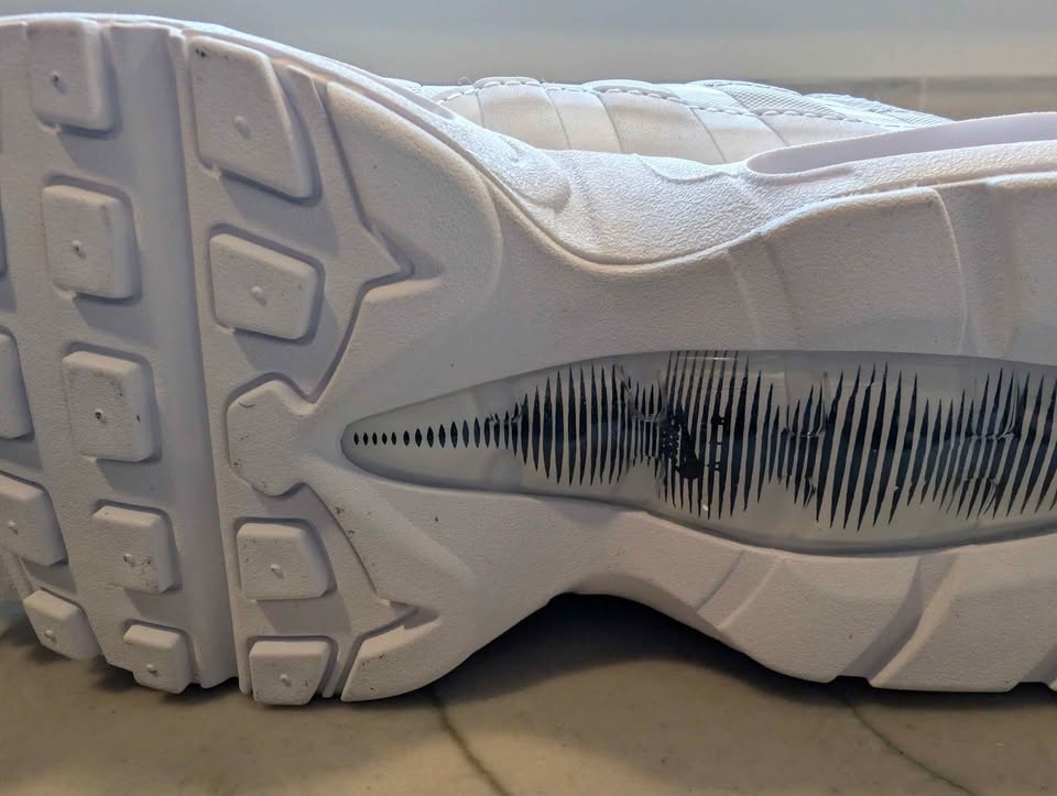 Men's Nike Air Max 95 OG - Size 10 - photo 5