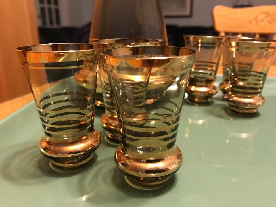 Vintage Decanter & 6 Shot Glasses - Amber Glass - photo 2