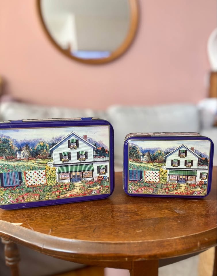 Set of 2 Vintage Tins - photo 2