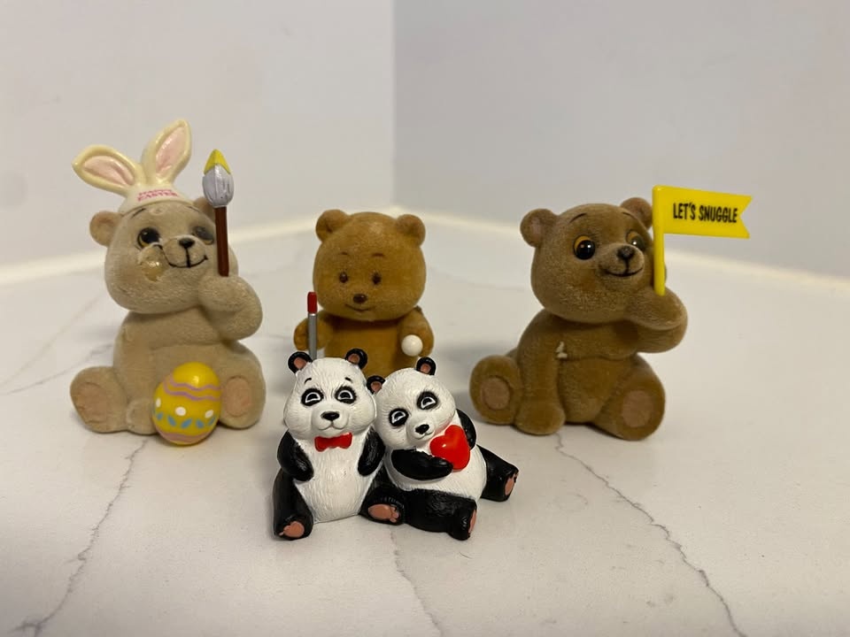 1980's Vintage Mini Bear Figurines (Lot of 4)