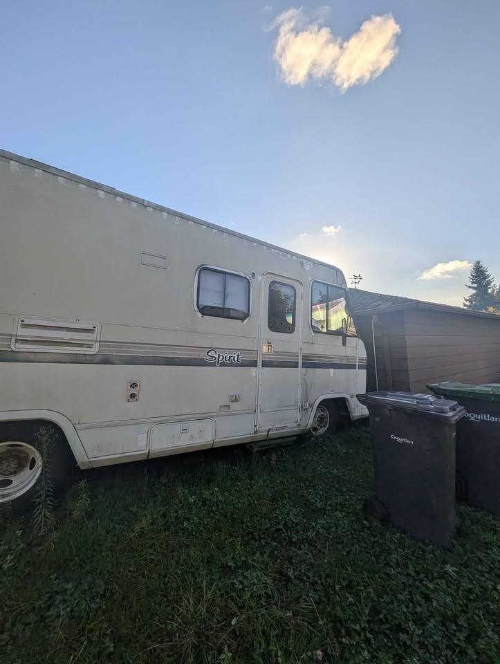 1986 Chevrolet RV - photo 2