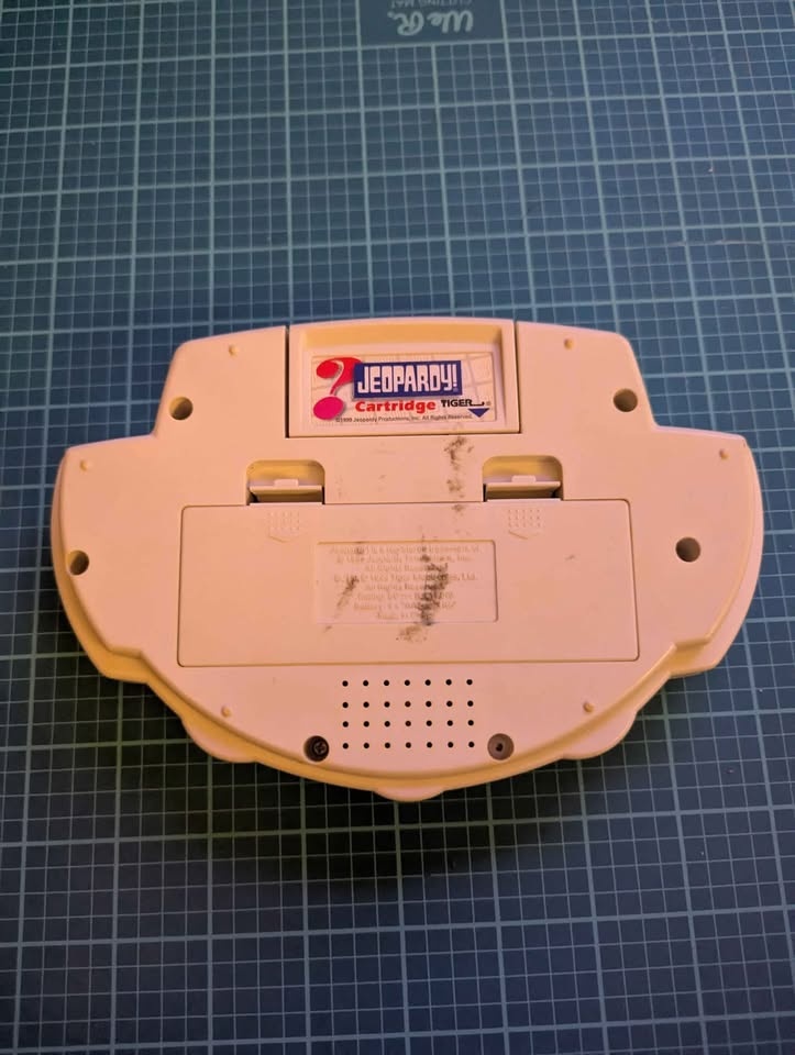 Jeopardy Handheld - photo 2