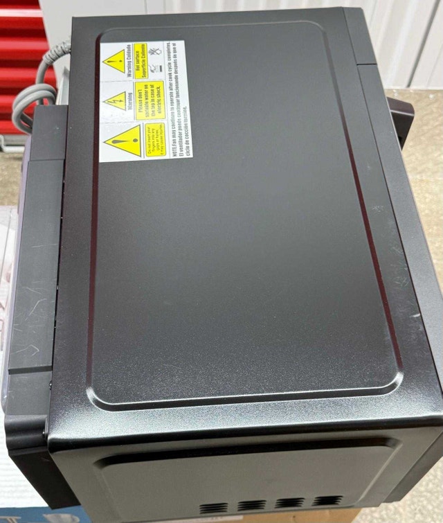 BRAND NEW BOXED Toshiba 6‑in‑1 Microwave – Air Fryer - photo 2