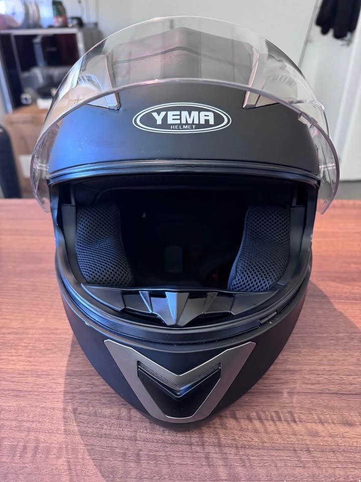 Motorcycle Helmet YEMA Large. DOT Approved. - photo 3
