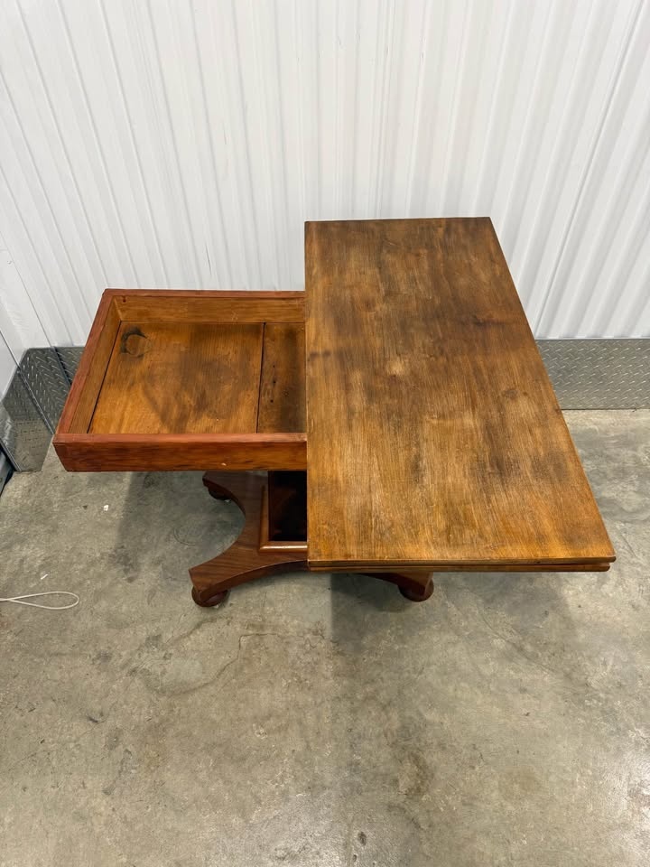 Vintage Pedestal Table With Wheels - photo 2