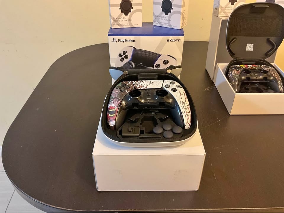 BRAND NEW CUSTOM DUALSENSE EDGE Controller