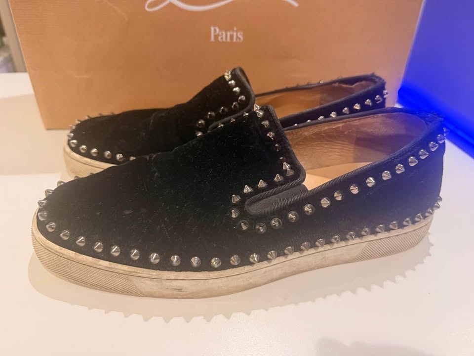 Christian Louboutin Black Suede Shoes US 9.5 - photo 4