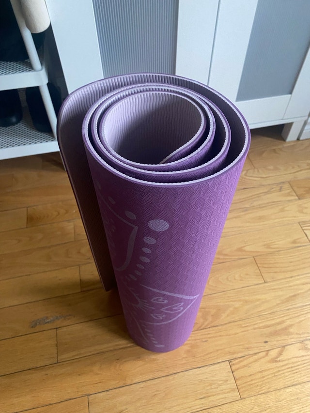 Yoga Mat - Like New - photo 3
