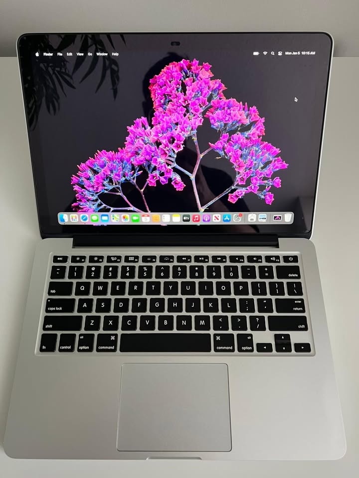 Macbook Pro - photo 2