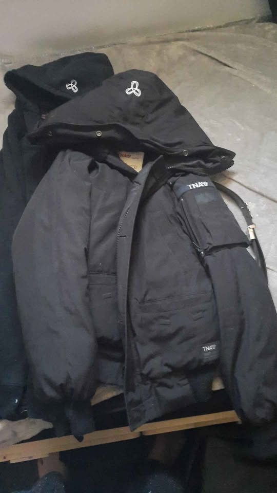 TNA Jacket and Hoodie "🏆". - photo 3