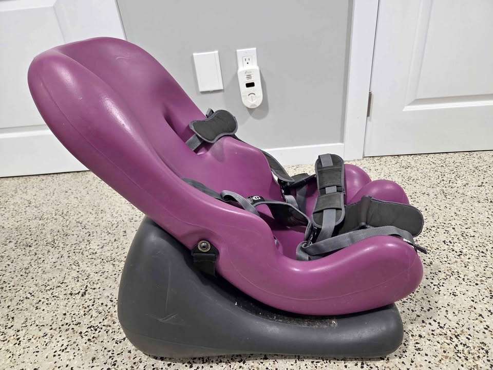 Special Tomato seat with base size 2