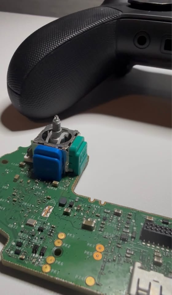 Xbox Elite Series 2 Controller - TMR Joystick Upgrade - Blue - photo 2