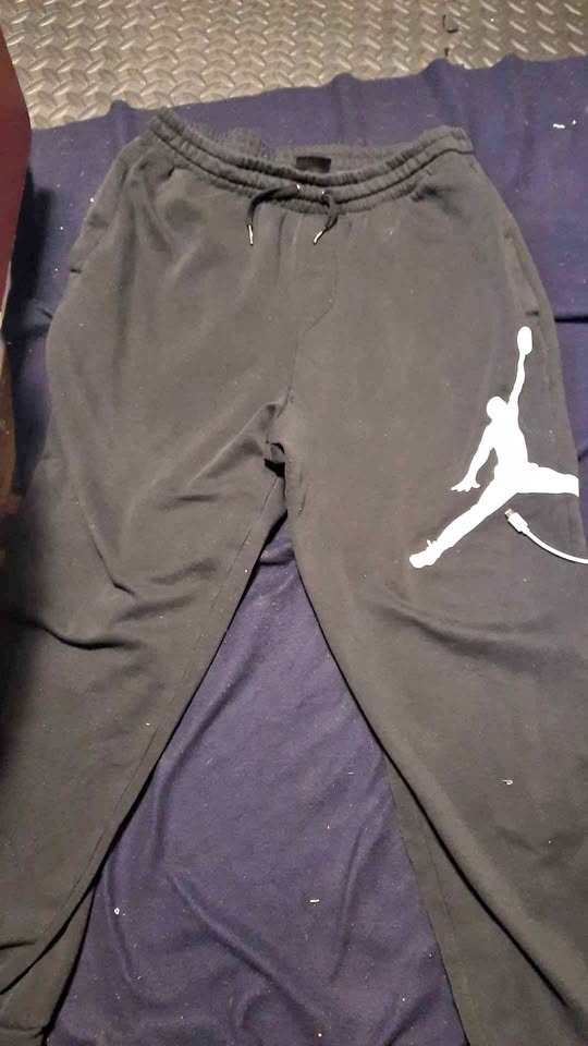 Black Jordan Sweatpants - Large "🏆"