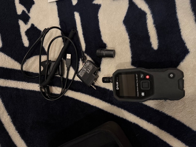 FLIR Moisture Detecting/Reading Device - photo 2