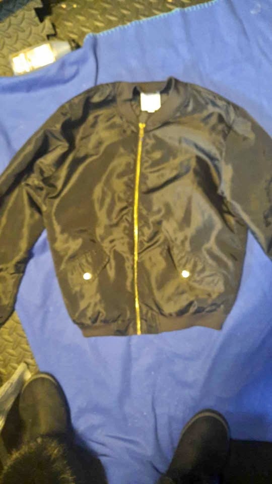 Guess Jacket "🏆"