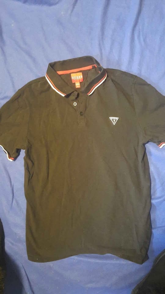 Guess Shirt "🏆" - photo 2