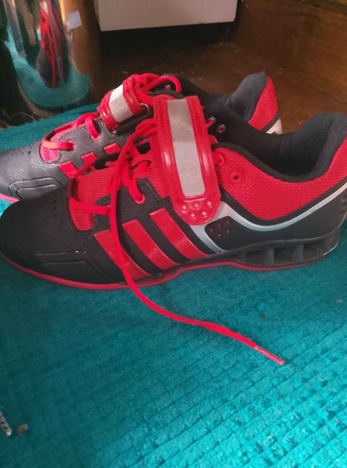 Gently Used Adidas Running Shoes "🏆" - photo 4