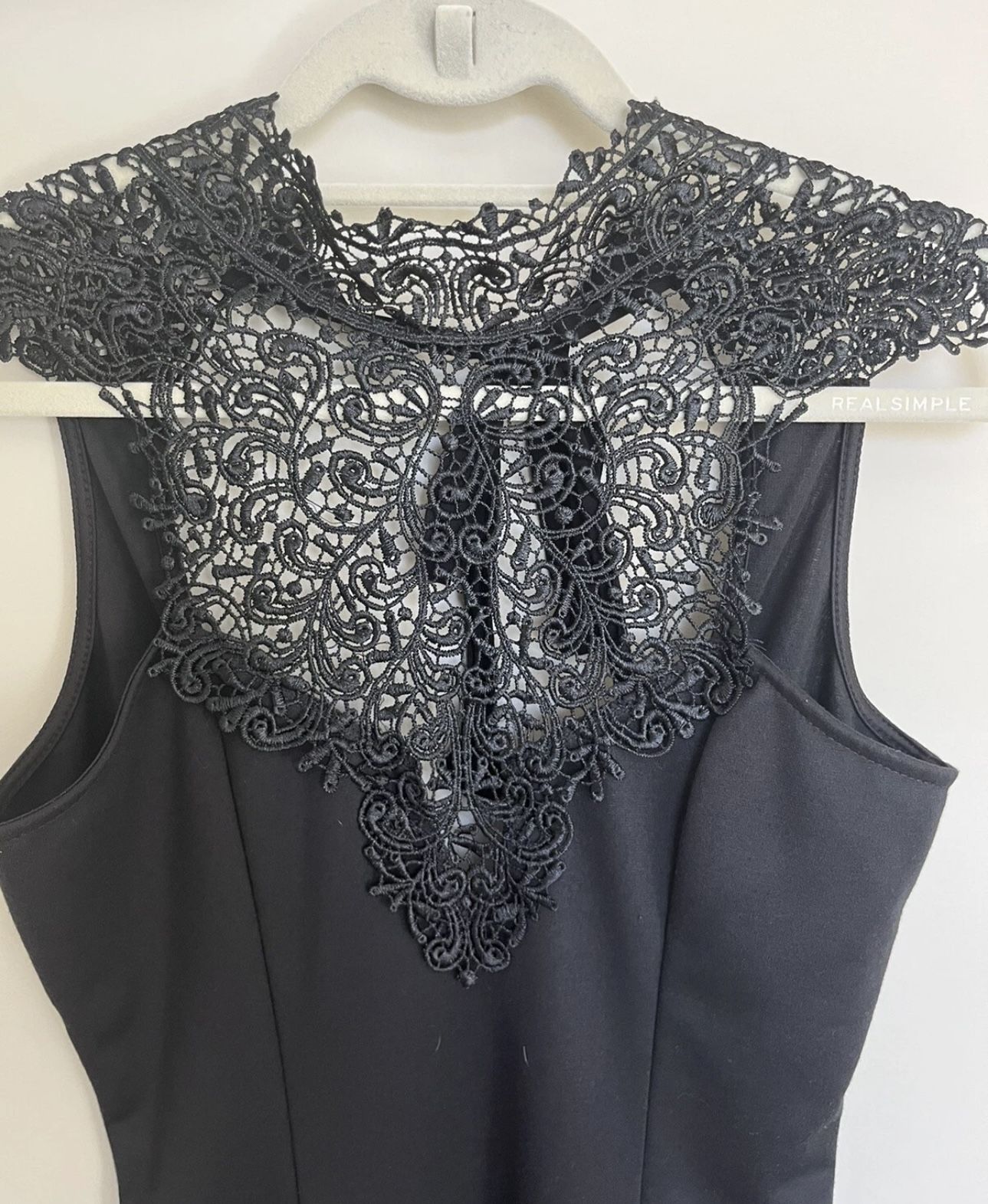 Lulu’s Black Lace Bodycon Dress Open Back Tie - photo 5