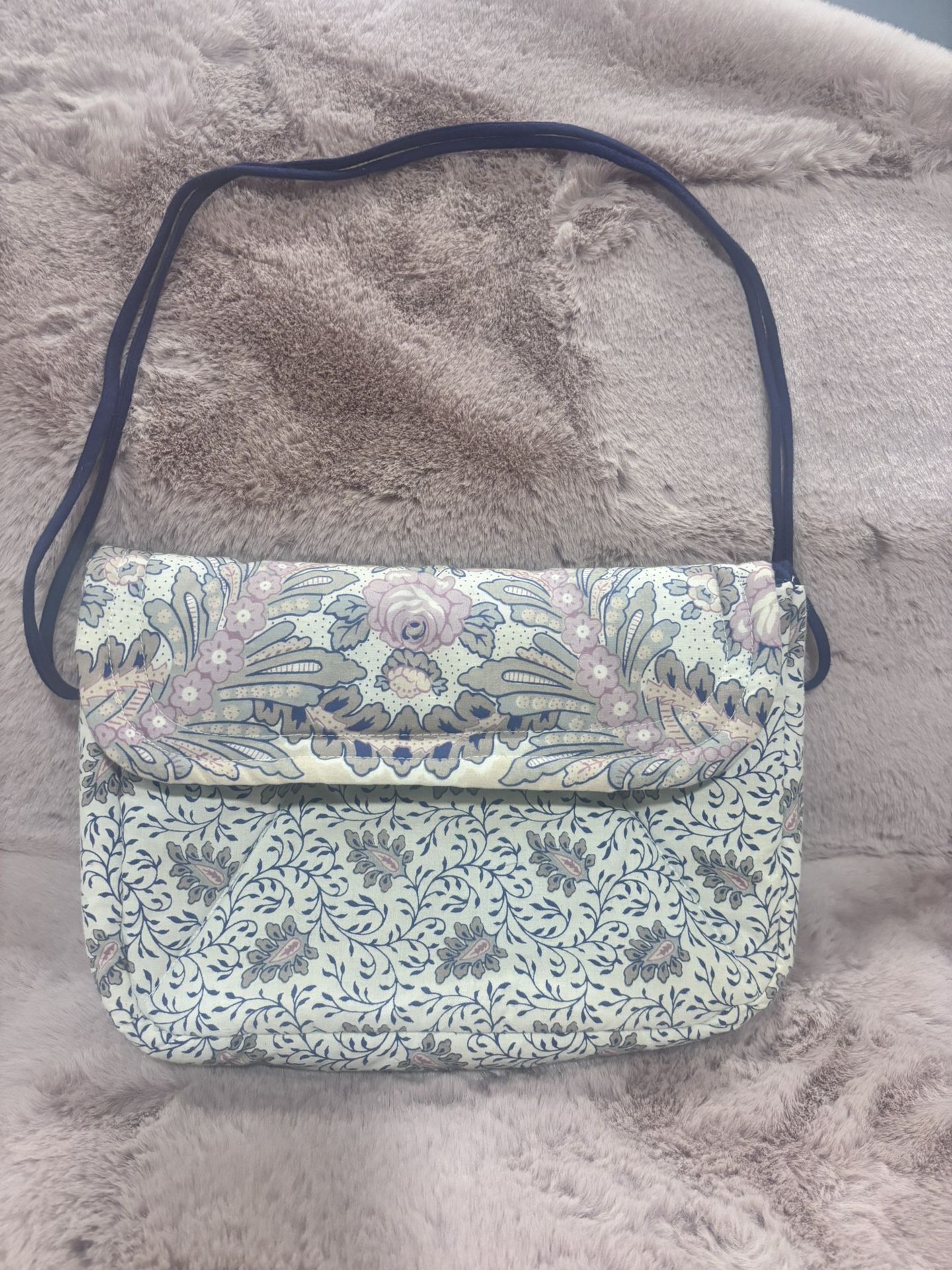 The Red Mill Collection by Karol Lynne Quilted Floral Bag - photo 3