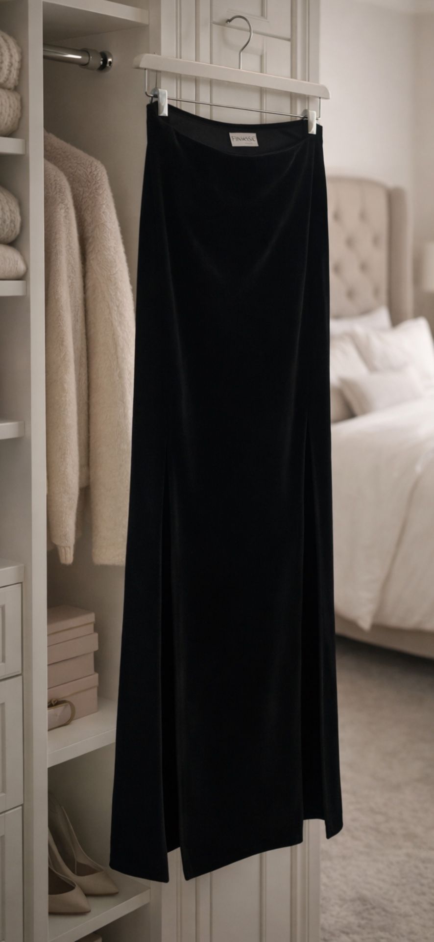 Finesse USA Black Velvet Maxi Skirt - Size Small - photo 2
