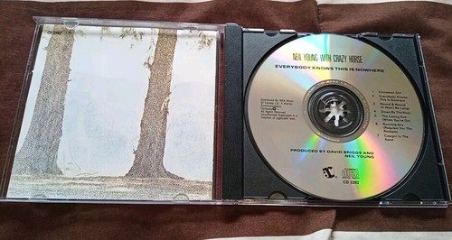 Neil Young - Everybody Knows This Is Nowhere - 1997 CD - photo 3