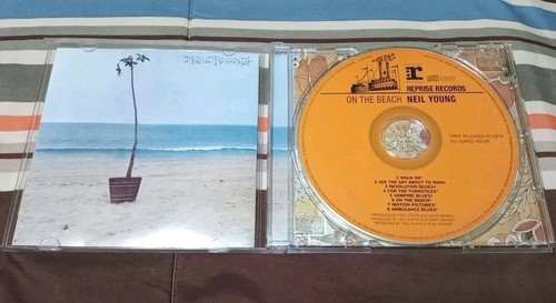 Neil Young - On The Beach - 2003 Reprise Canada HDCD CD - photo 3