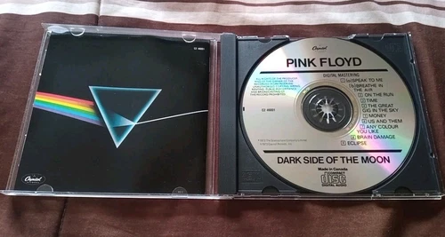 Pink Floyd - The Dark Side of the Moon - Capitol Canada CD - photo 3