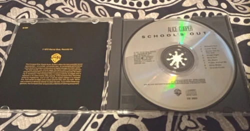 Alice Cooper - School's Out - Canadian CD (Near Mint) - photo 3