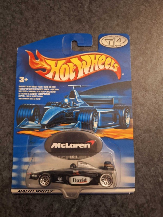 2000 Hot Wheels McLaren Formula One Car