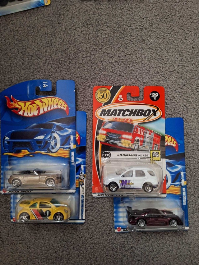 2001-2004 Hot Wheels European Cars Lot - photo 2