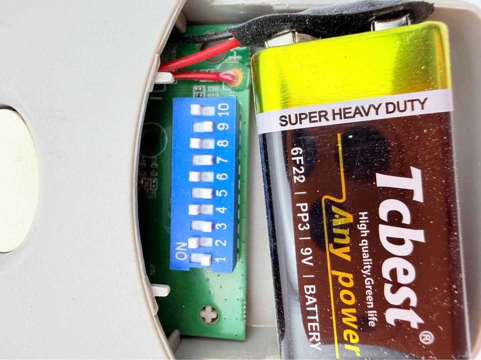 Multi-Code 3089 Garage Door/Gate Remote - photo 4