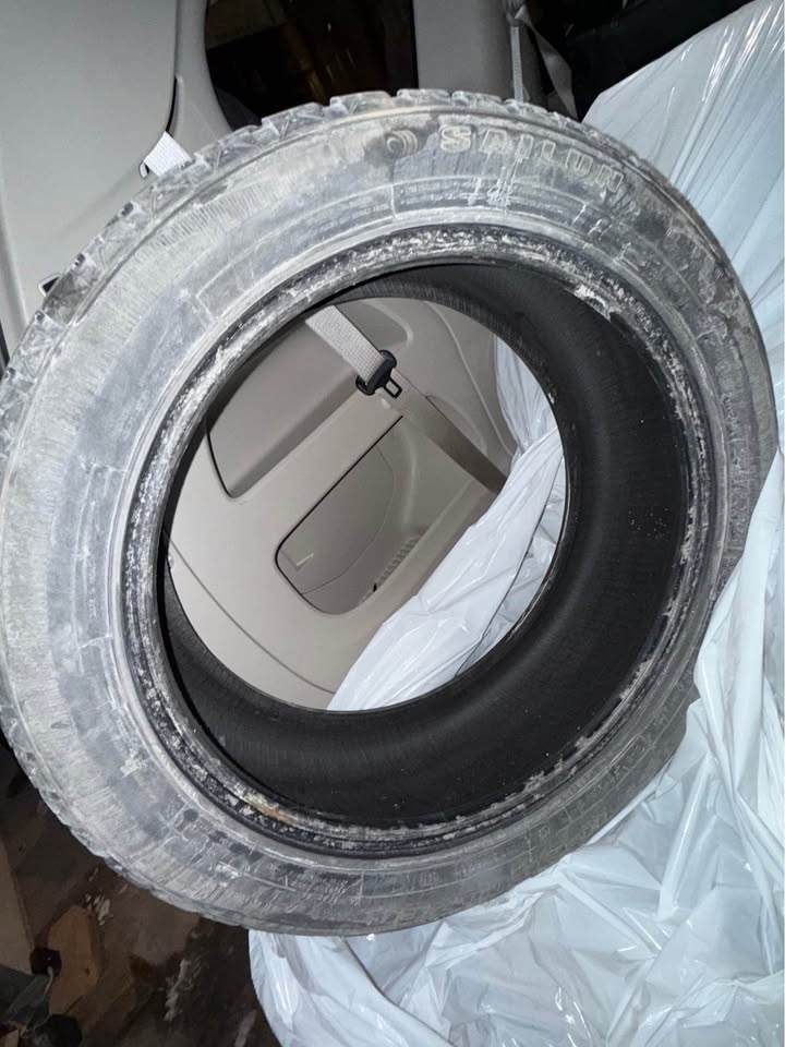 245/50R20 Studdable Winter Tires 102T - photo 2