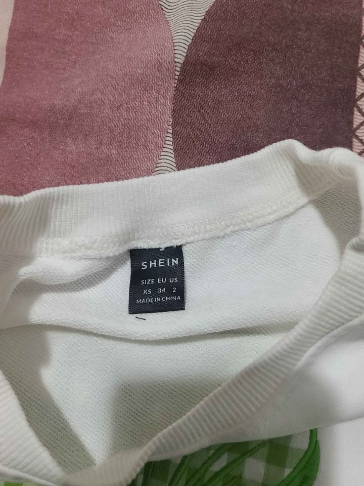 Brand new sweatshirt size small - photo 2