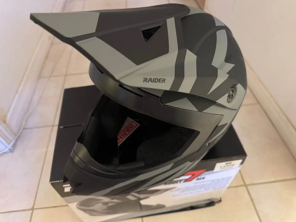 Raider Z7 MX Motorcycle Helmet (NEW) image indicator(3)
