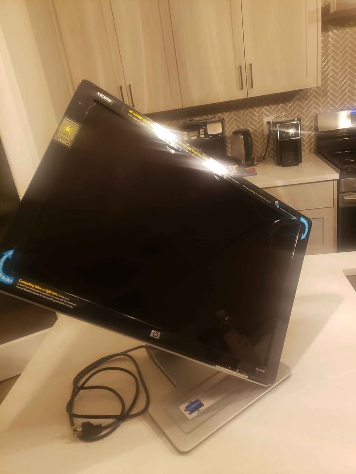 HP Monitor, 24 Inch - photo 3
