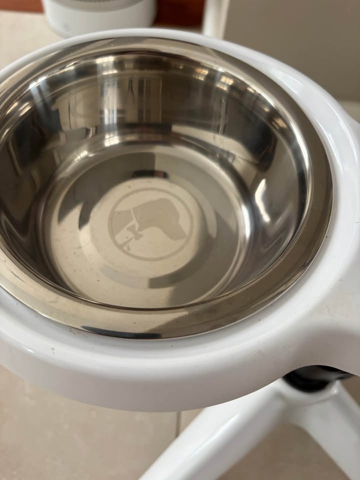 Dog bowls - Adjustable height. High quality/like new - photo 4
