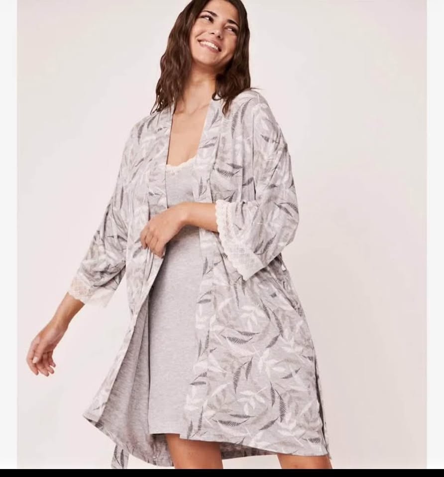 New with tags Soft light weight robe with 3/4 sleeves