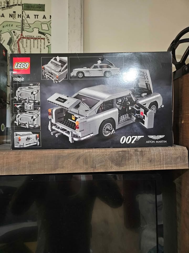 Lego Creator Space Shuttle & 007 Aston Martin (Open Box) - photo 3