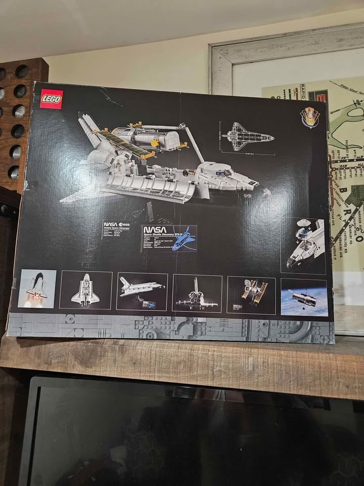 Lego Creator Space Shuttle & 007 Aston Martin (Open Box) - photo 4