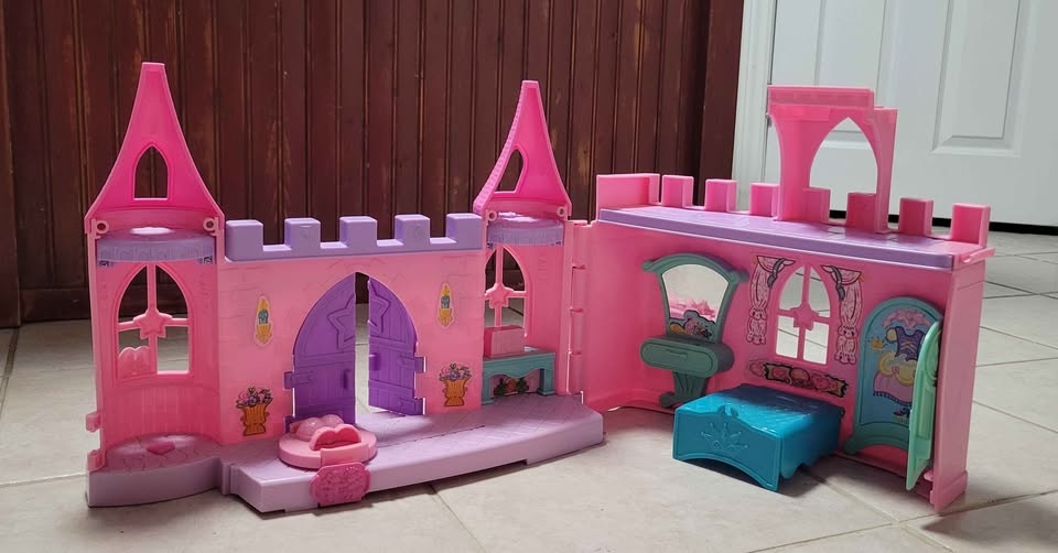 Little People Princess Castle - photo 2